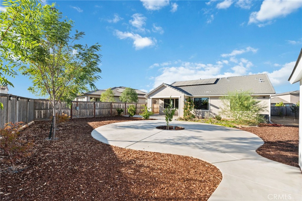 1022 Moonrise, Madera, CA 93636