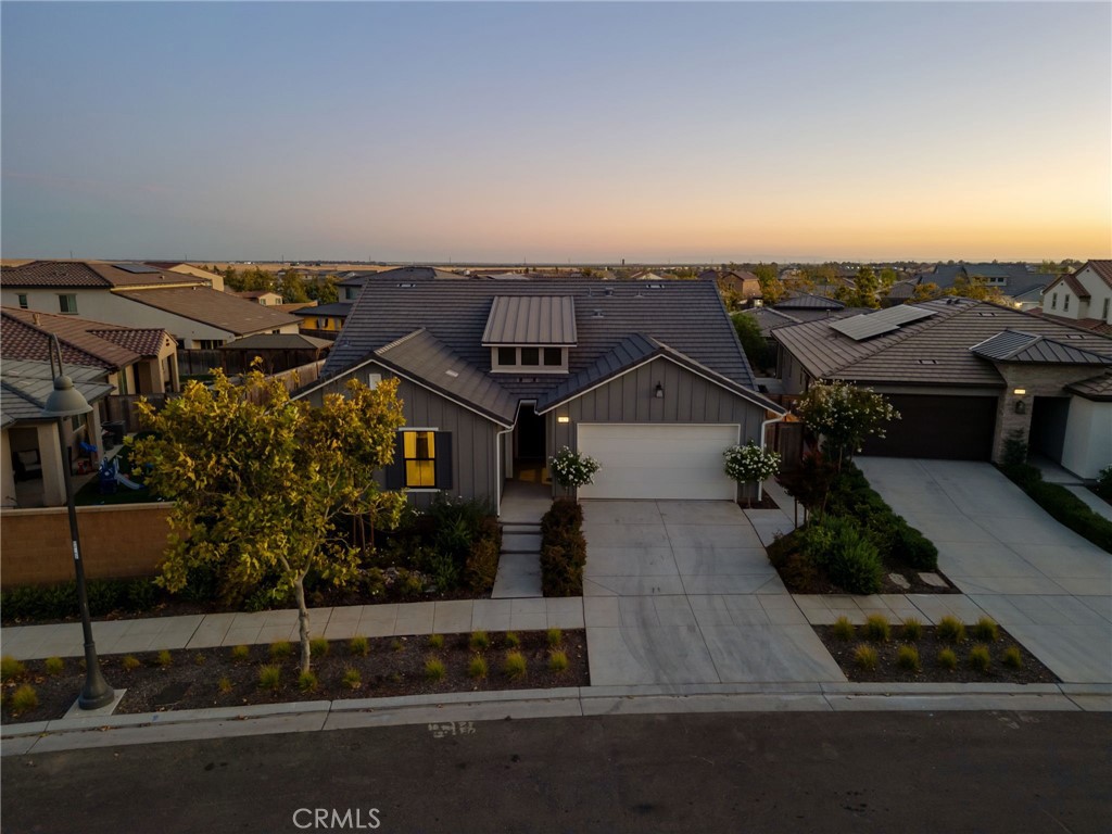 1022 Moonrise, Madera, CA 93636