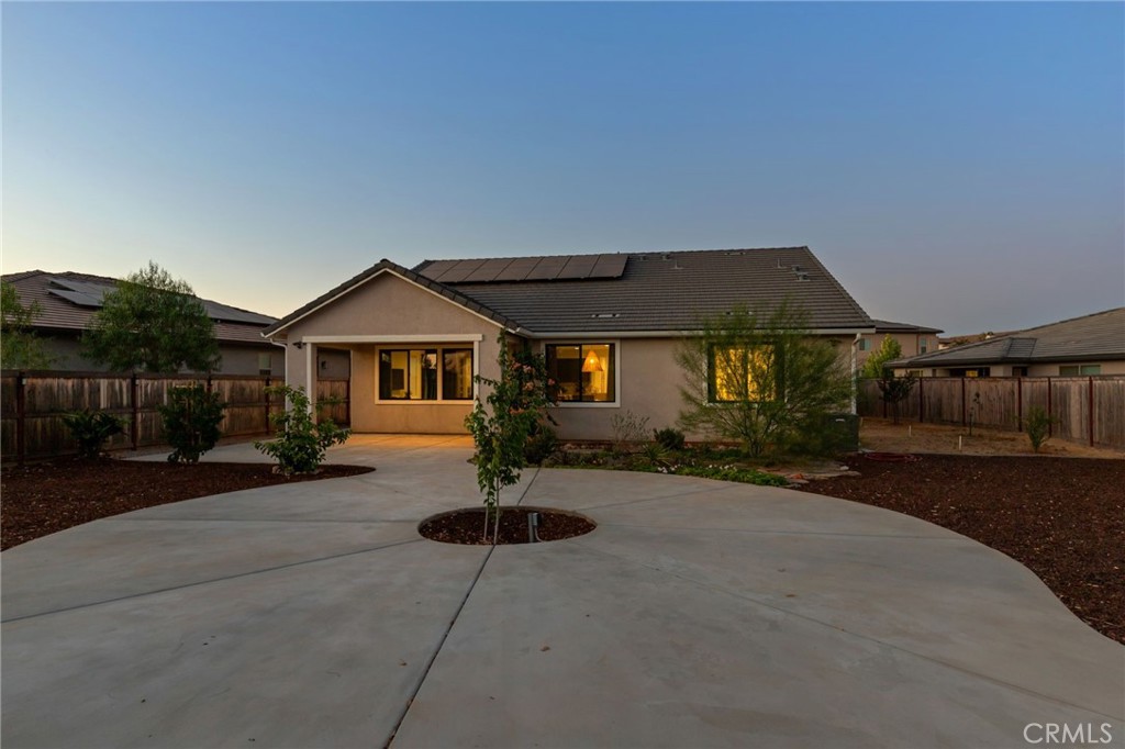1022 Moonrise, Madera, CA 93636