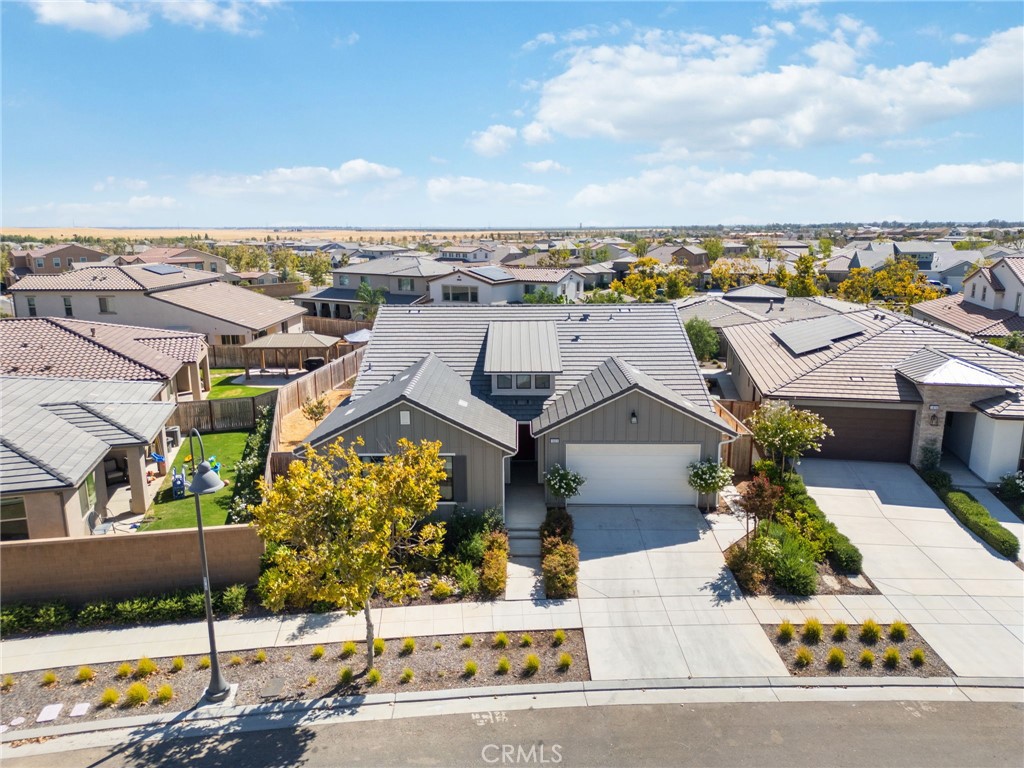 1022 Moonrise, Madera, CA 93636