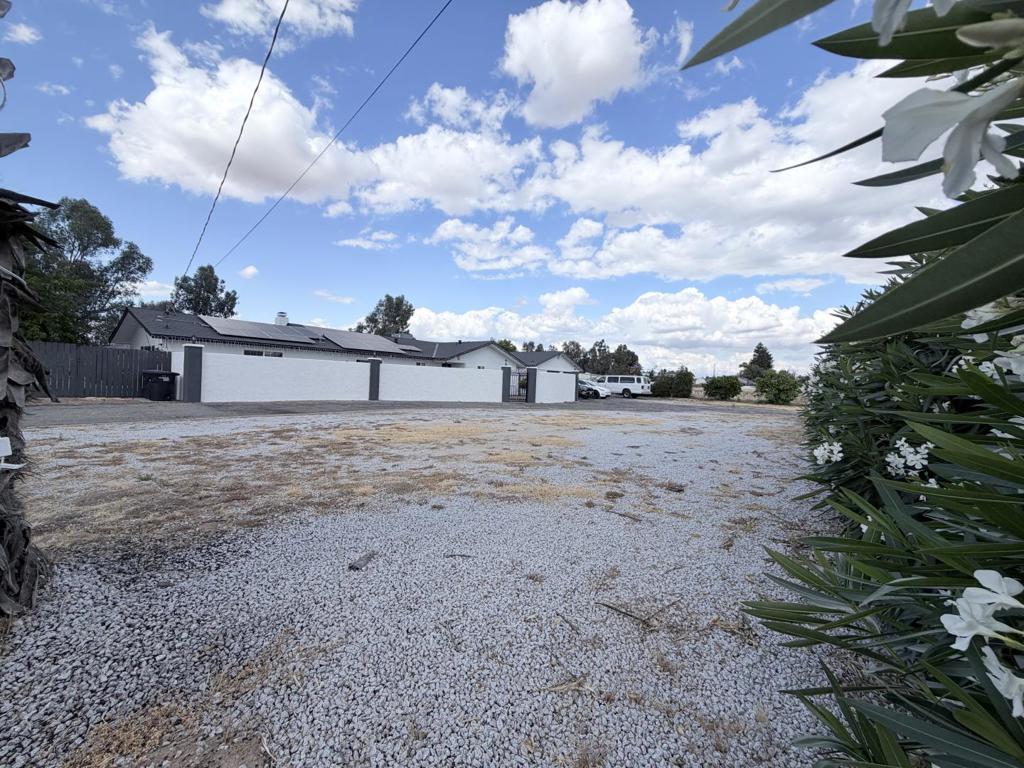 37521 Avenue 12, Madera, CA 93636