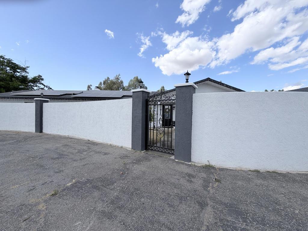 37521 Avenue 12, Madera, CA 93636