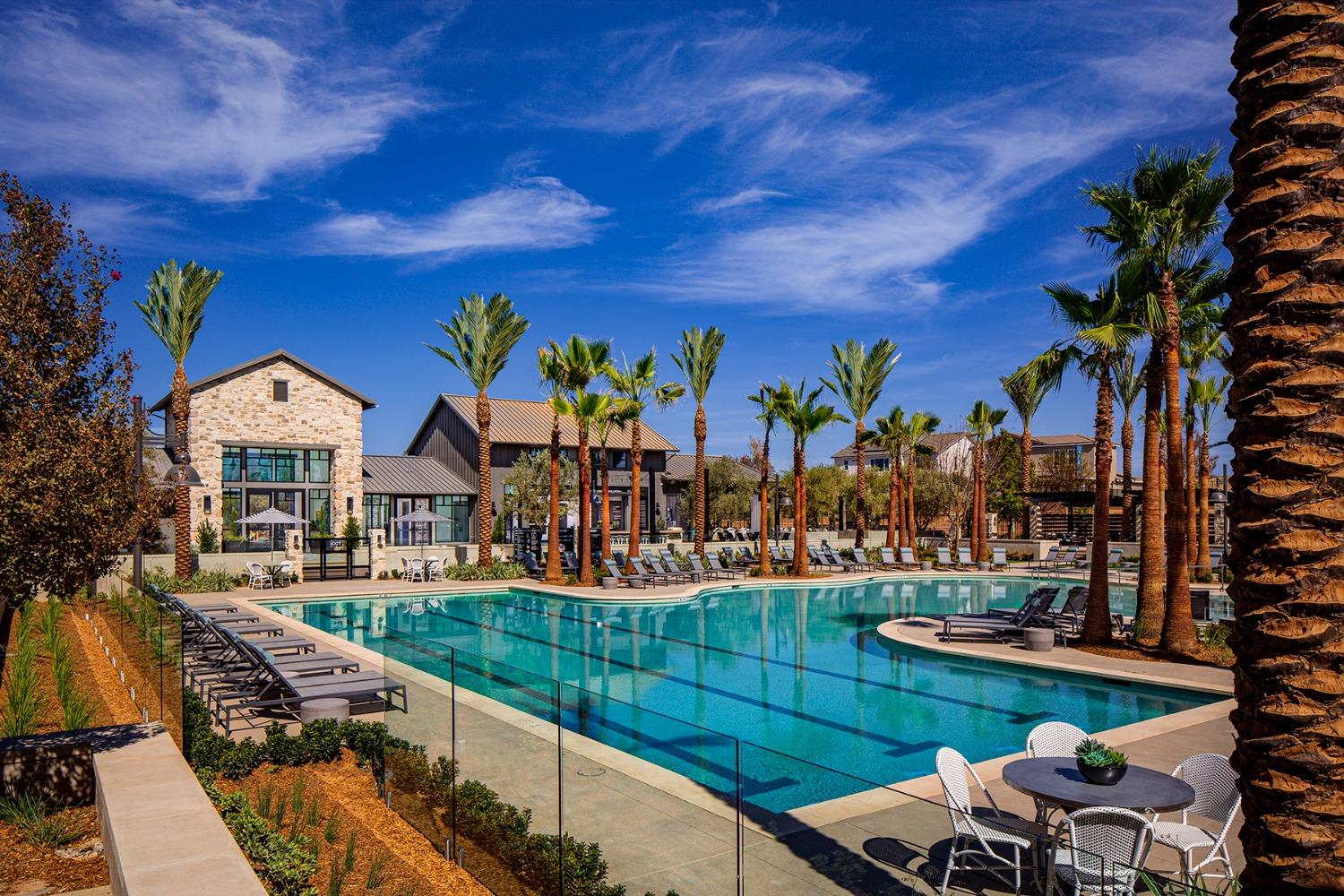 1200 Wildflower Dr, Madera, CA 93636