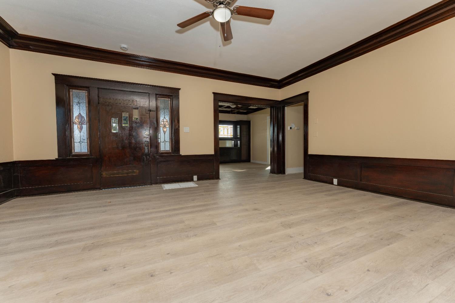 4354 E Kings Canyon Rd, Fresno, CA 93702