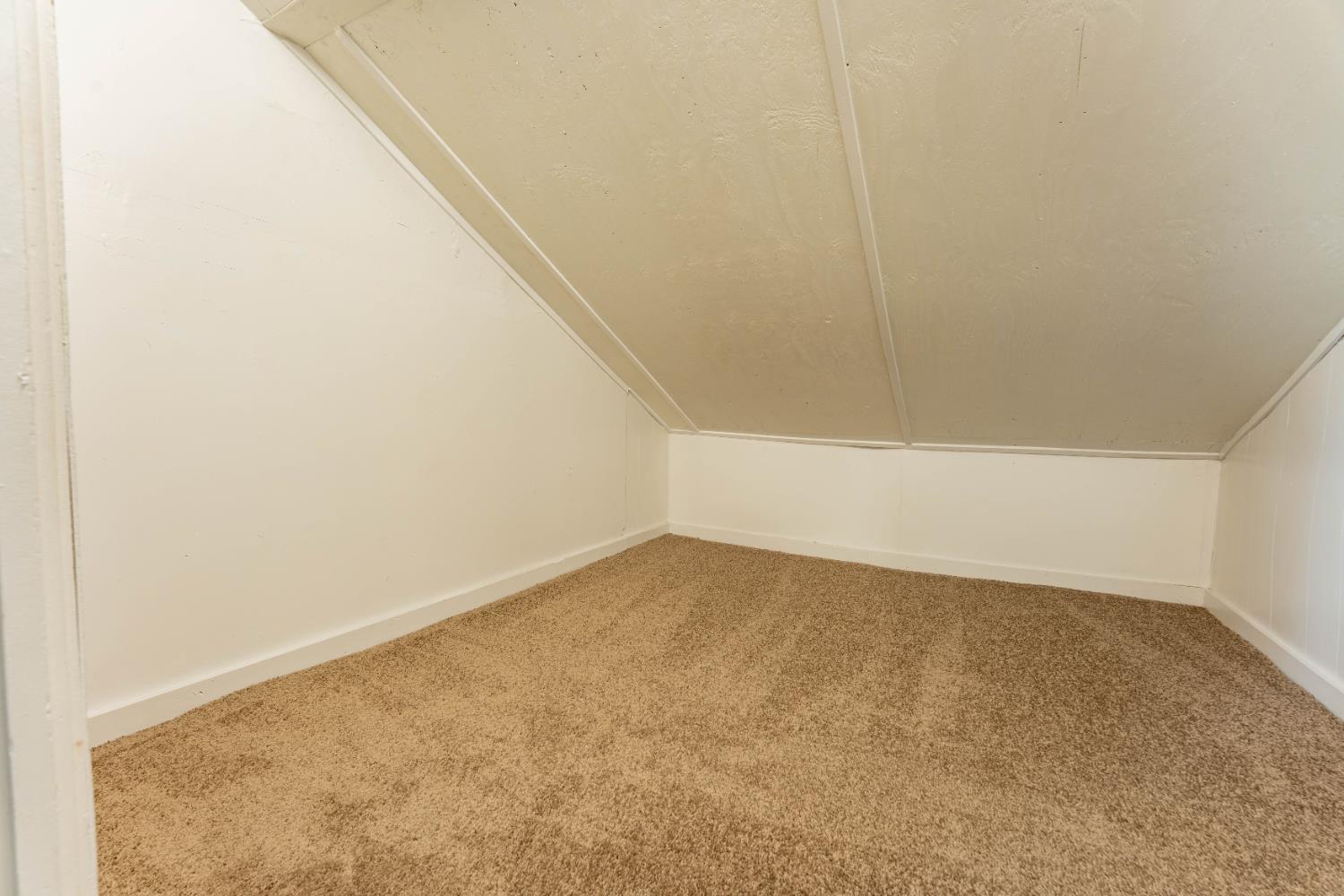 4354 E Kings Canyon Rd, Fresno, CA 93702