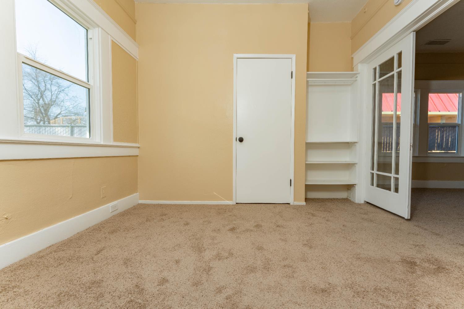 4354 E Kings Canyon Rd, Fresno, CA 93702