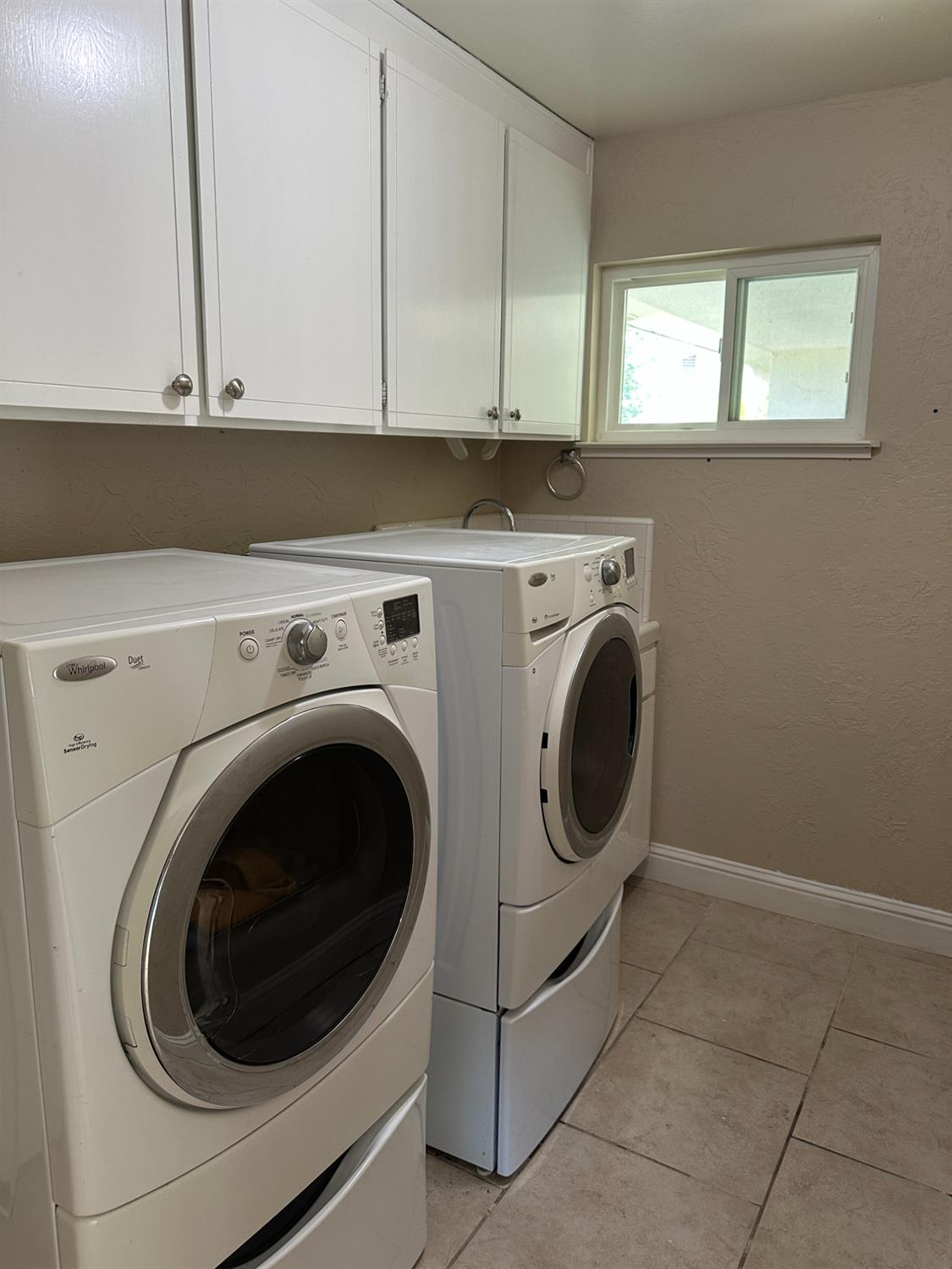 6284 N Del Mar Ave, Fresno, CA 93704