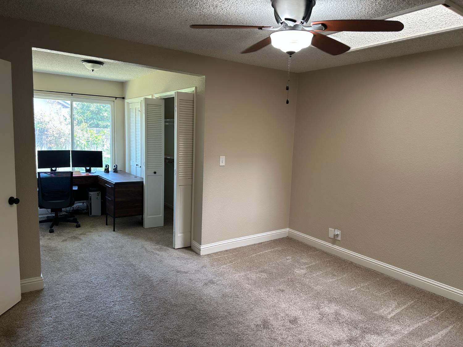 6284 N Del Mar Ave, Fresno, CA 93704