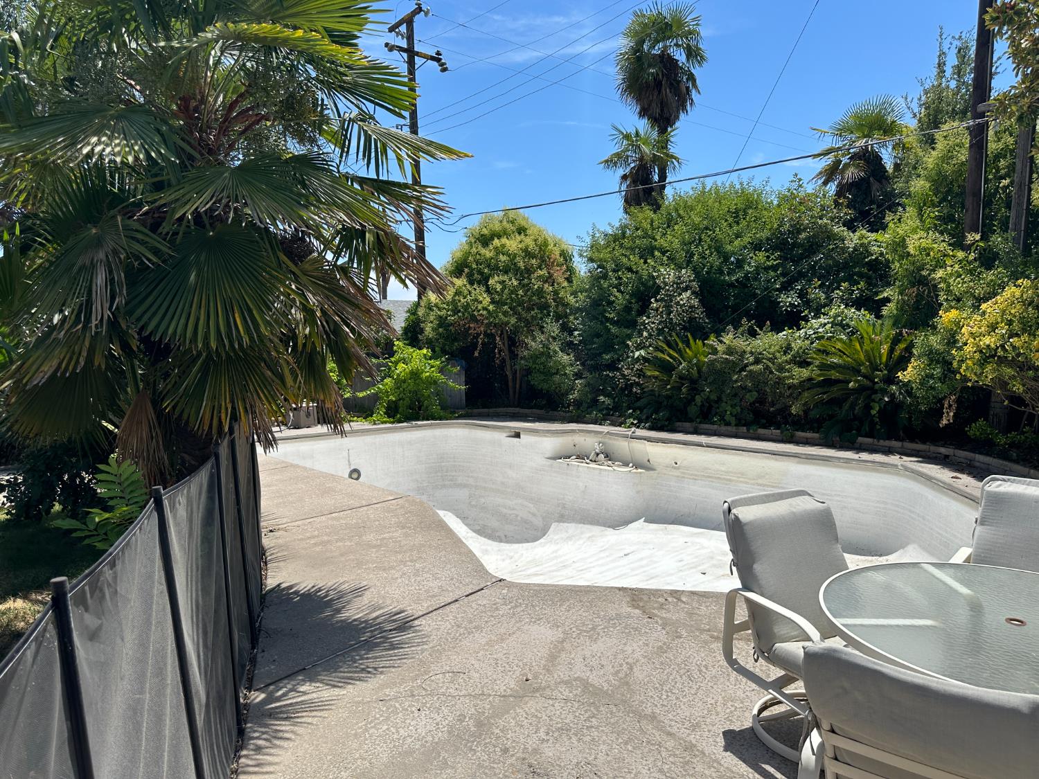 6284 N Del Mar Ave, Fresno, CA 93704