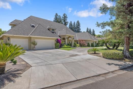 6518 N Dolores Ave, Fresno, CA 93711