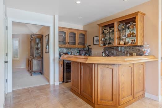 6518 N Dolores Ave, Fresno, CA 93711