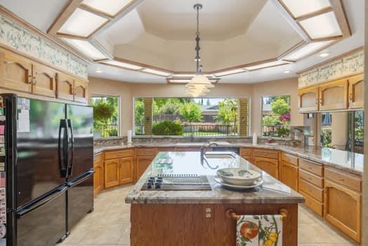 6518 N Dolores Ave, Fresno, CA 93711