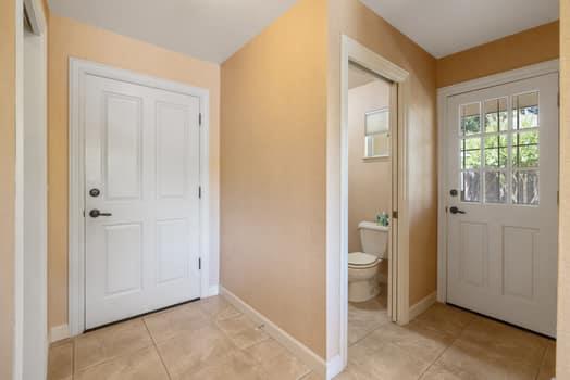 6518 N Dolores Ave, Fresno, CA 93711