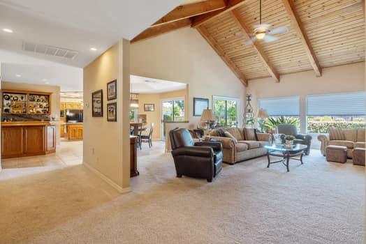 6518 N Dolores Ave, Fresno, CA 93711