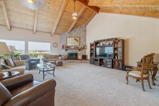 6518 N Dolores Ave, Fresno, CA 93711