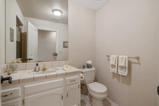 6518 N Dolores Ave, Fresno, CA 93711