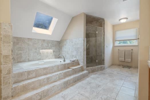 6518 N Dolores Ave, Fresno, CA 93711