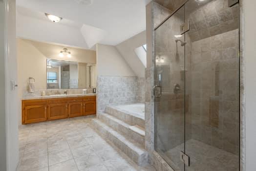 6518 N Dolores Ave, Fresno, CA 93711