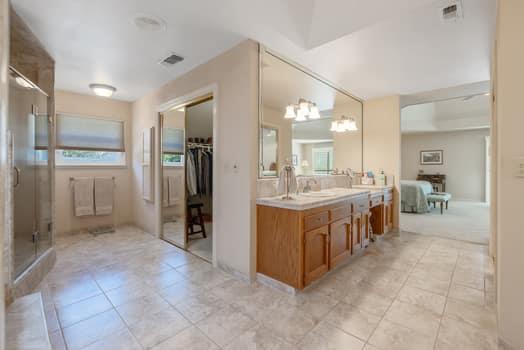 6518 N Dolores Ave, Fresno, CA 93711