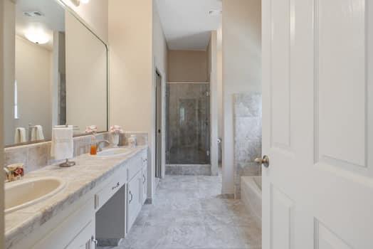 6518 N Dolores Ave, Fresno, CA 93711