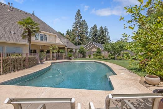 6518 N Dolores Ave, Fresno, CA 93711