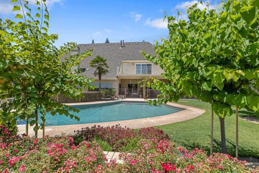 6518 N Dolores Ave, Fresno, CA 93711