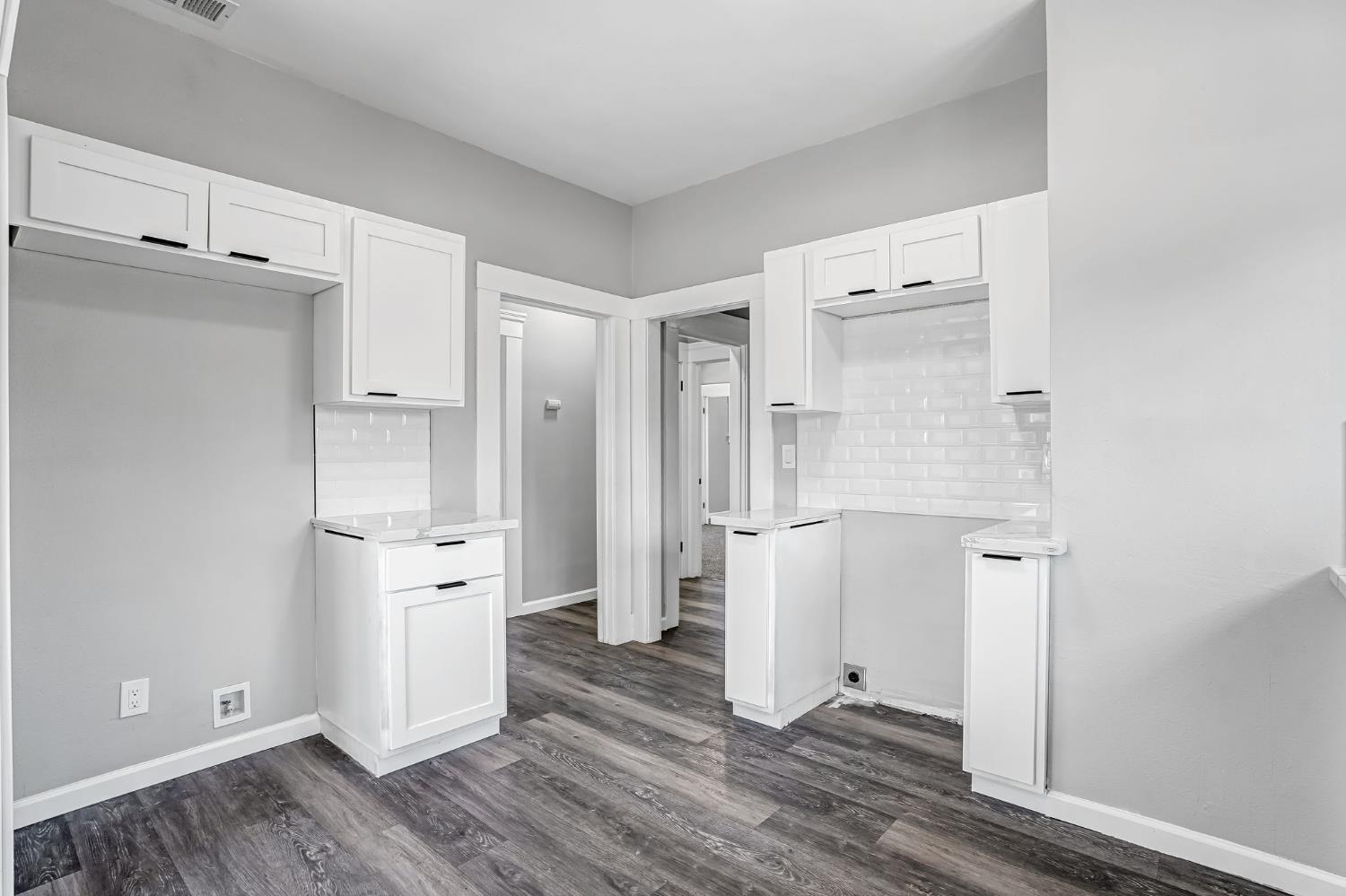 1303 N Calaveras St, Fresno, CA 93728