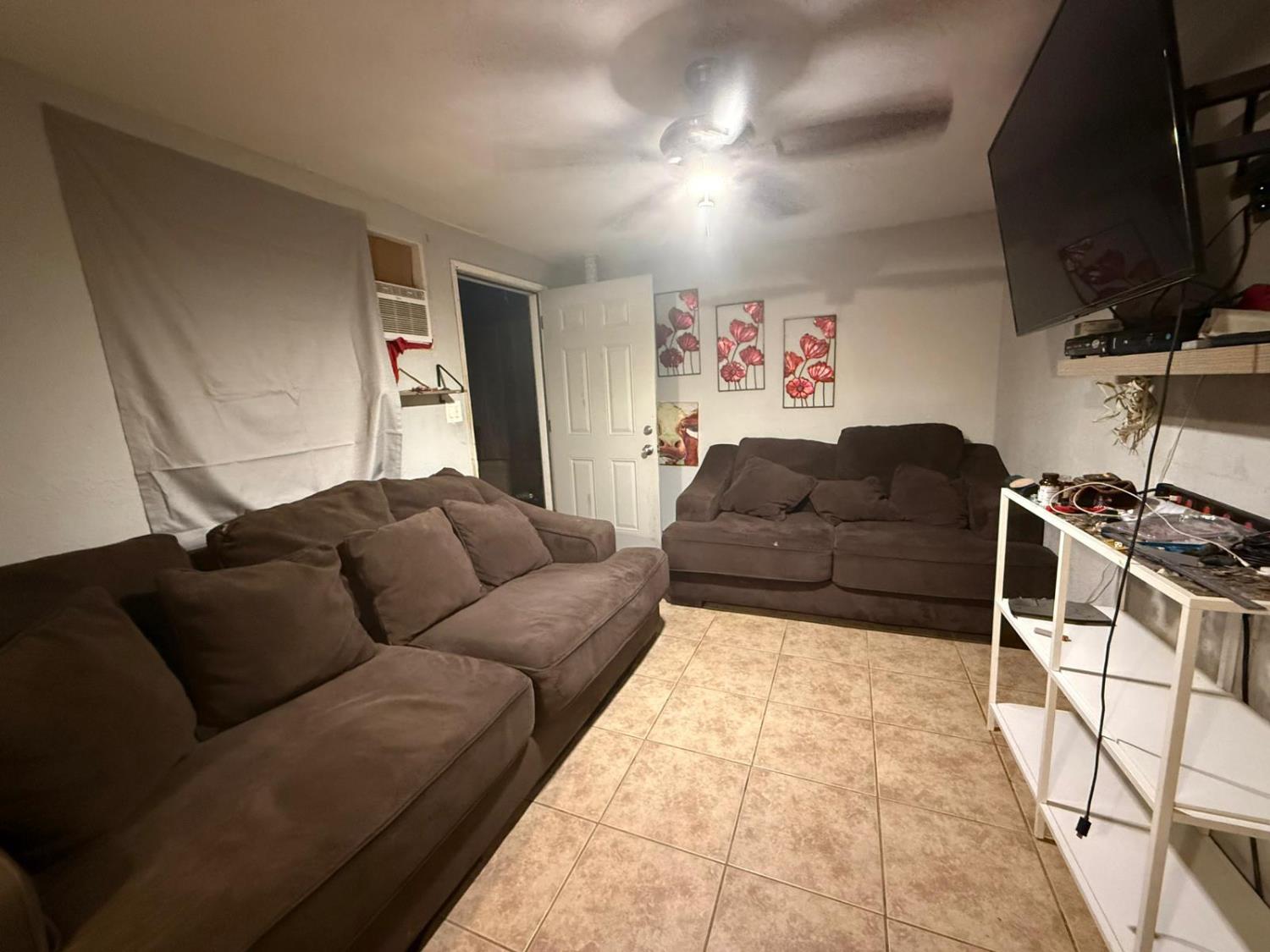 1523 W Cornell Ave, Fresno, CA 93705