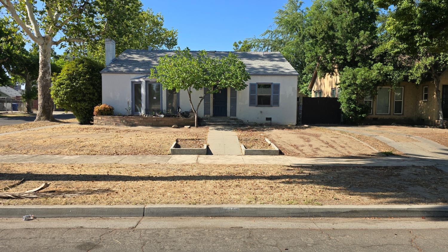 4546 E Nevada Ave, Fresno, CA 93702