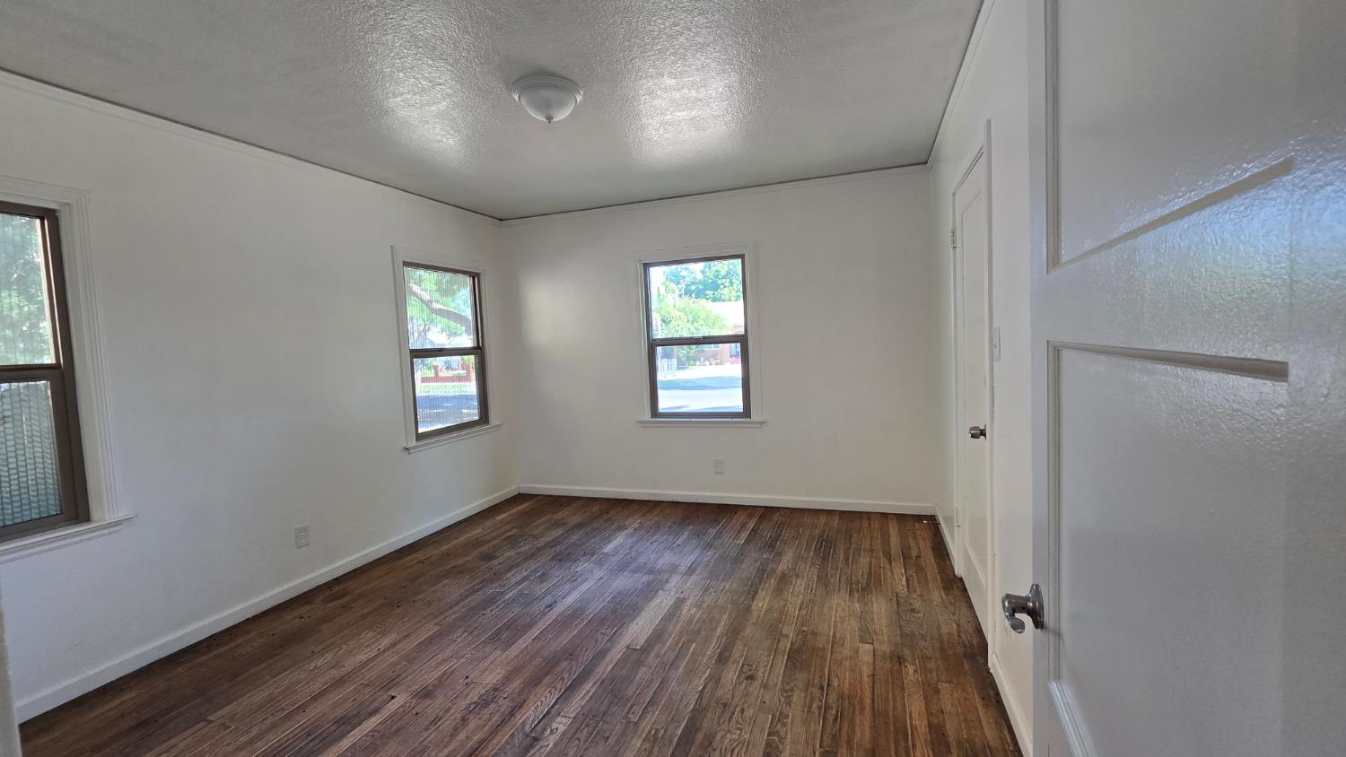 4546 E Nevada Ave, Fresno, CA 93702
