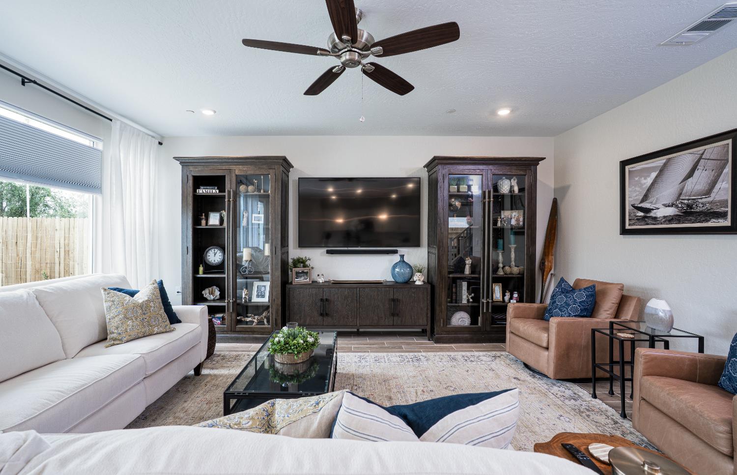 1093 Traverse Dr, Madera, CA 93636