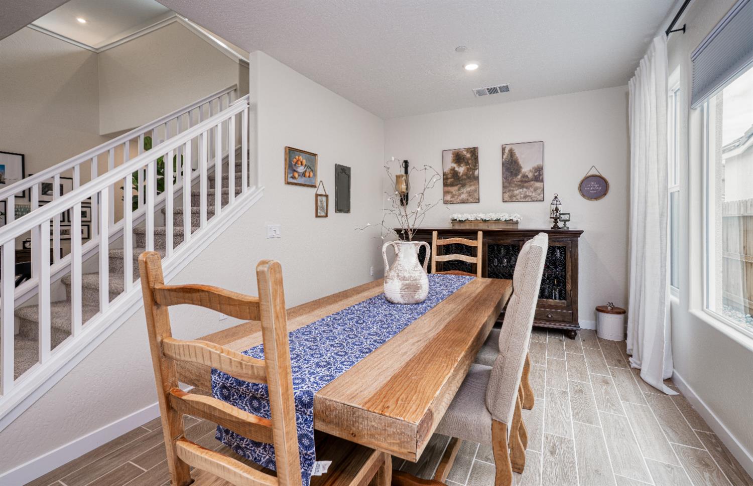 1093 Traverse Dr, Madera, CA 93636