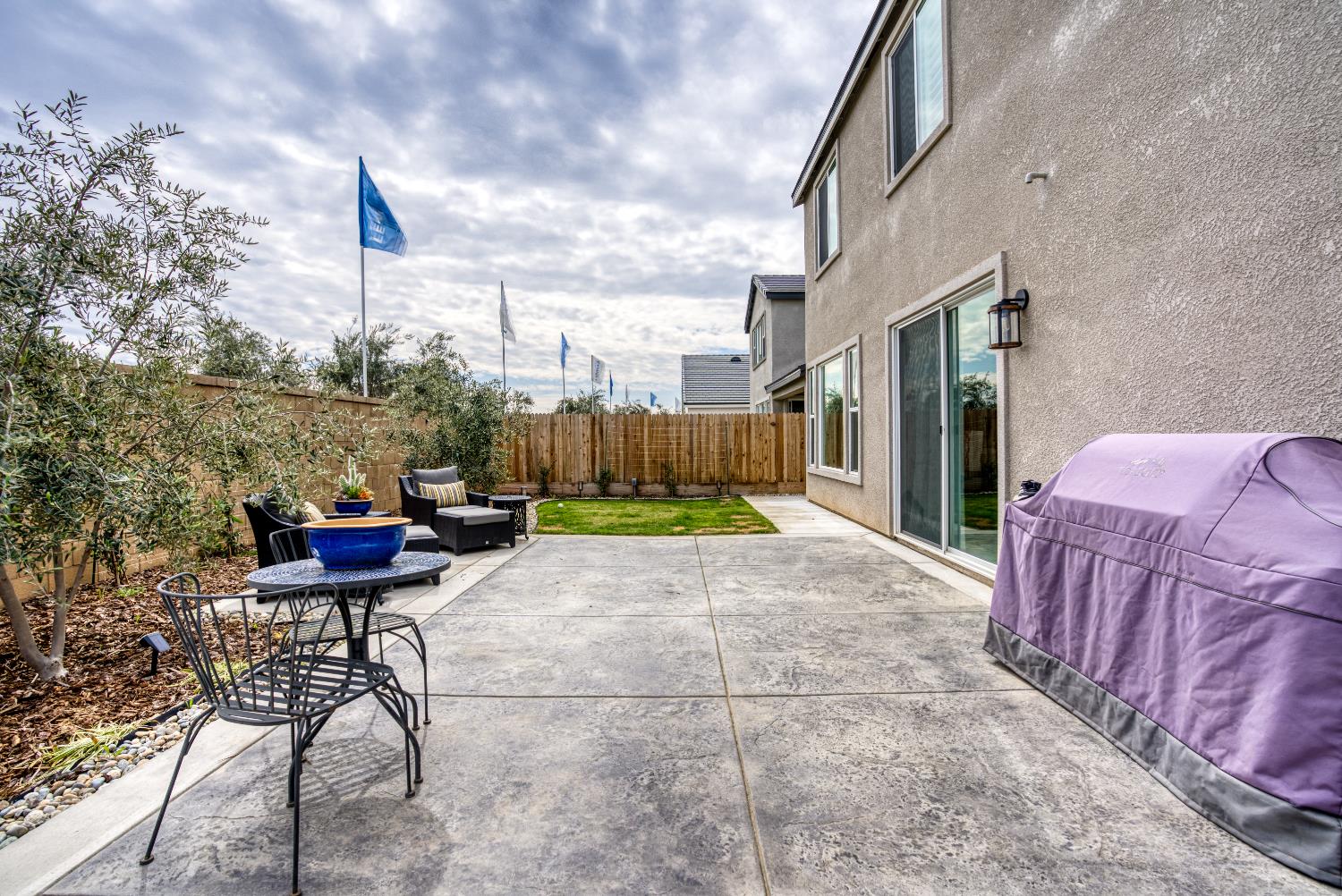 1093 Traverse Dr, Madera, CA 93636