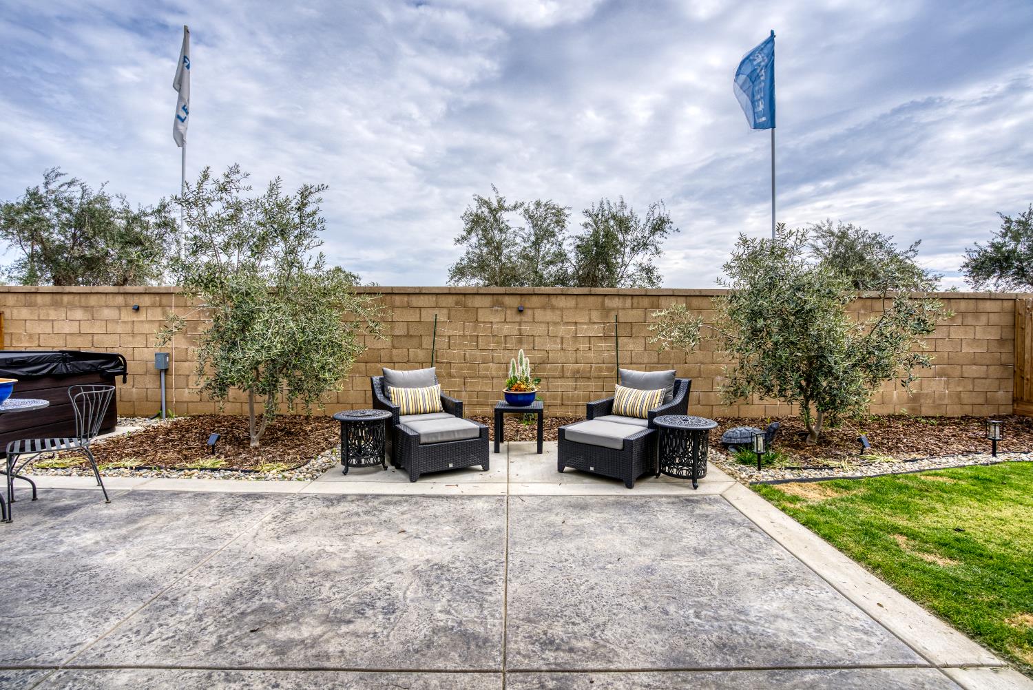 1093 Traverse Dr, Madera, CA 93636