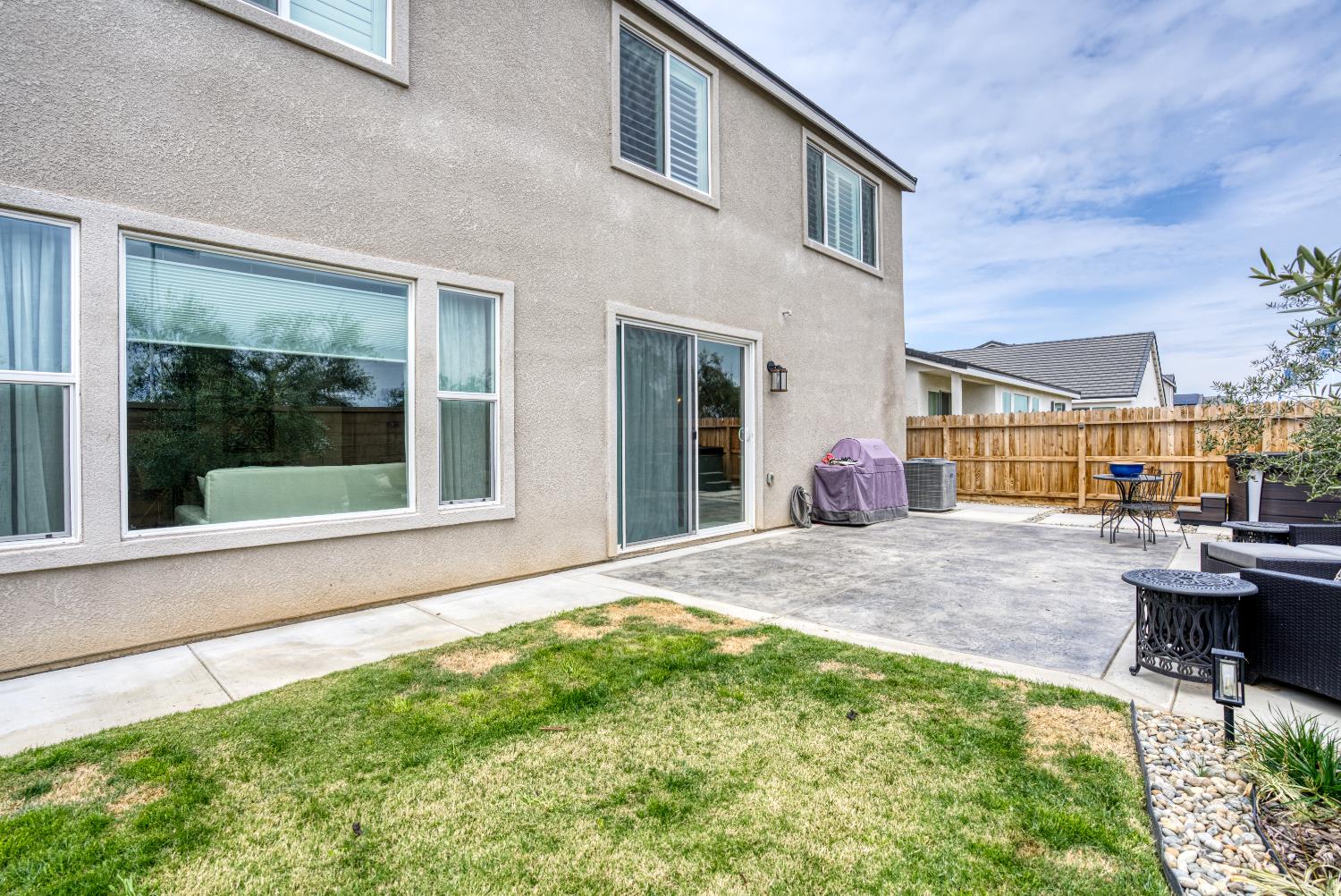 1093 Traverse Dr, Madera, CA 93636