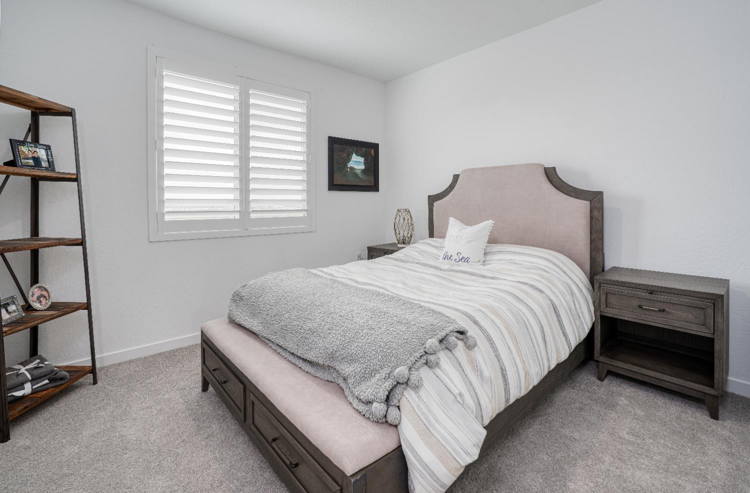 1093 Traverse Dr, Madera, CA 93636