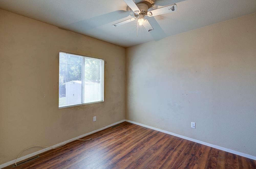 1218 E Cleveland Ave #23, Madera, CA 93638