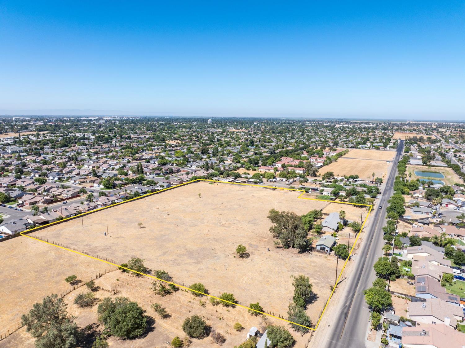 27594 Avenue 16, Madera, CA 93638