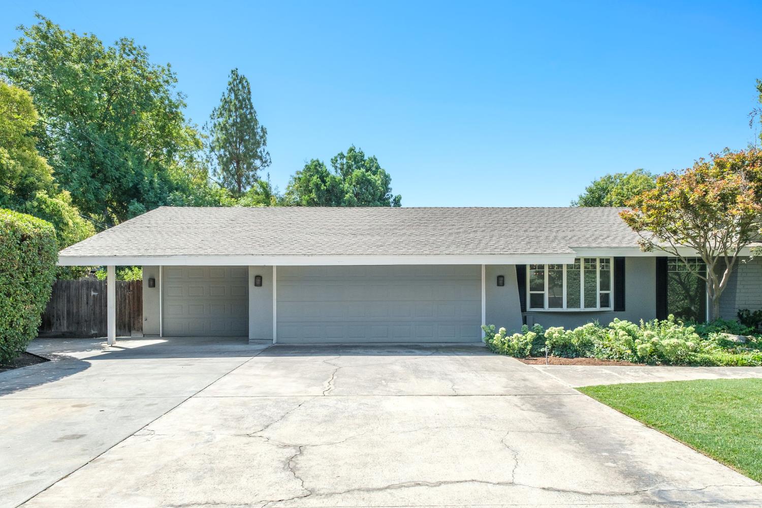 336 E Gettysburg Ave, Fresno, CA 93704