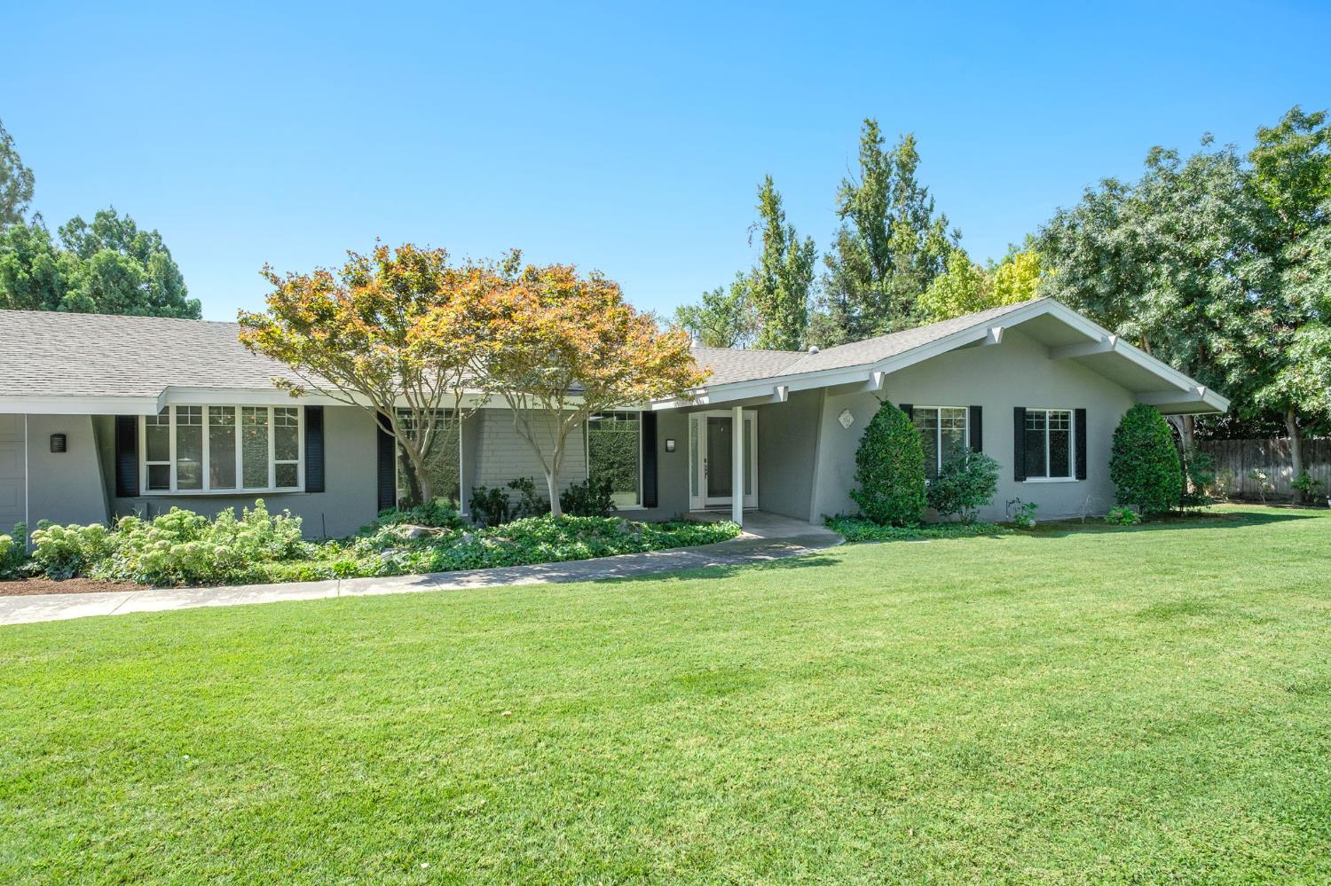 336 E Gettysburg Ave, Fresno, CA 93704