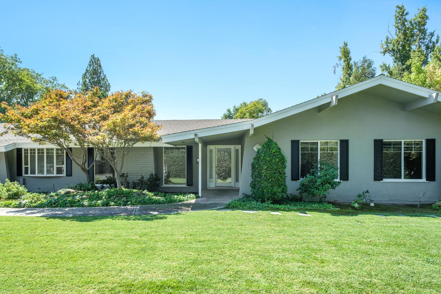 336 E Gettysburg Ave, Fresno, CA 93704