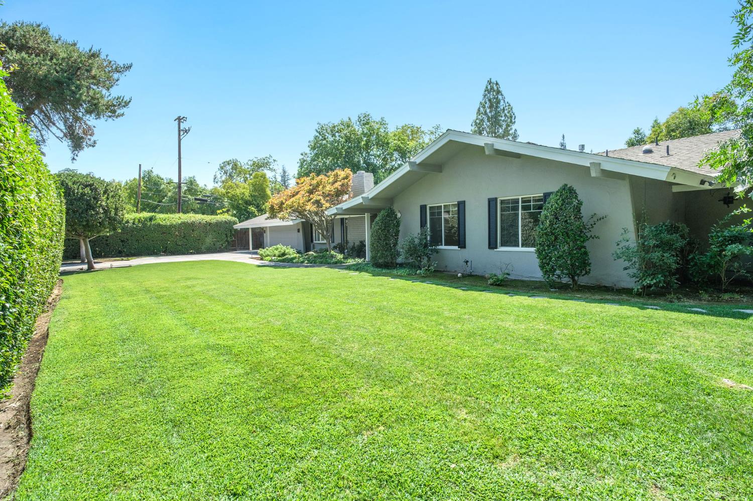 336 E Gettysburg Ave, Fresno, CA 93704