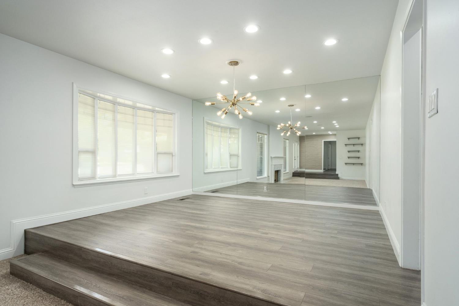 336 E Gettysburg Ave, Fresno, CA 93704