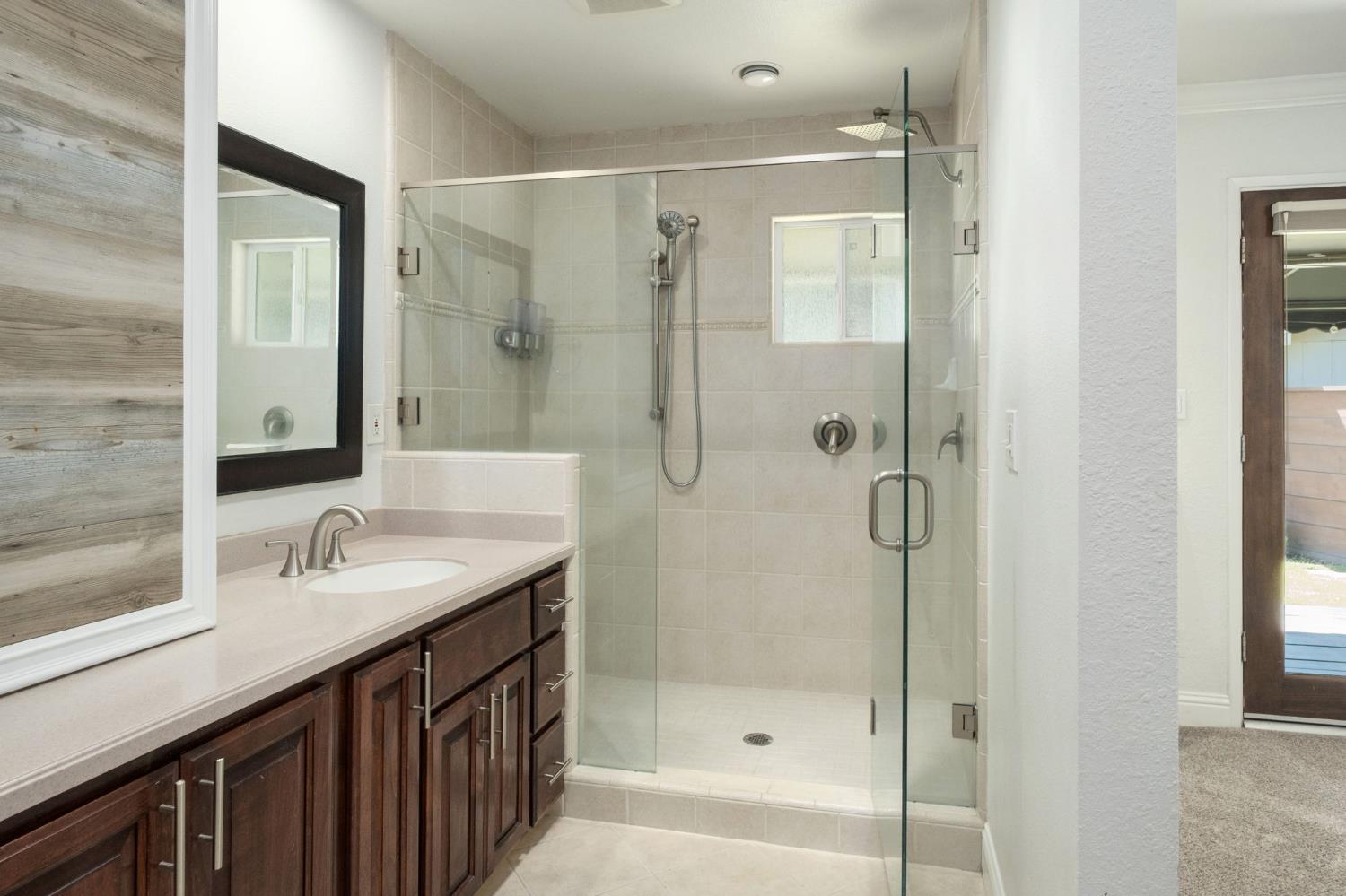 336 E Gettysburg Ave, Fresno, CA 93704