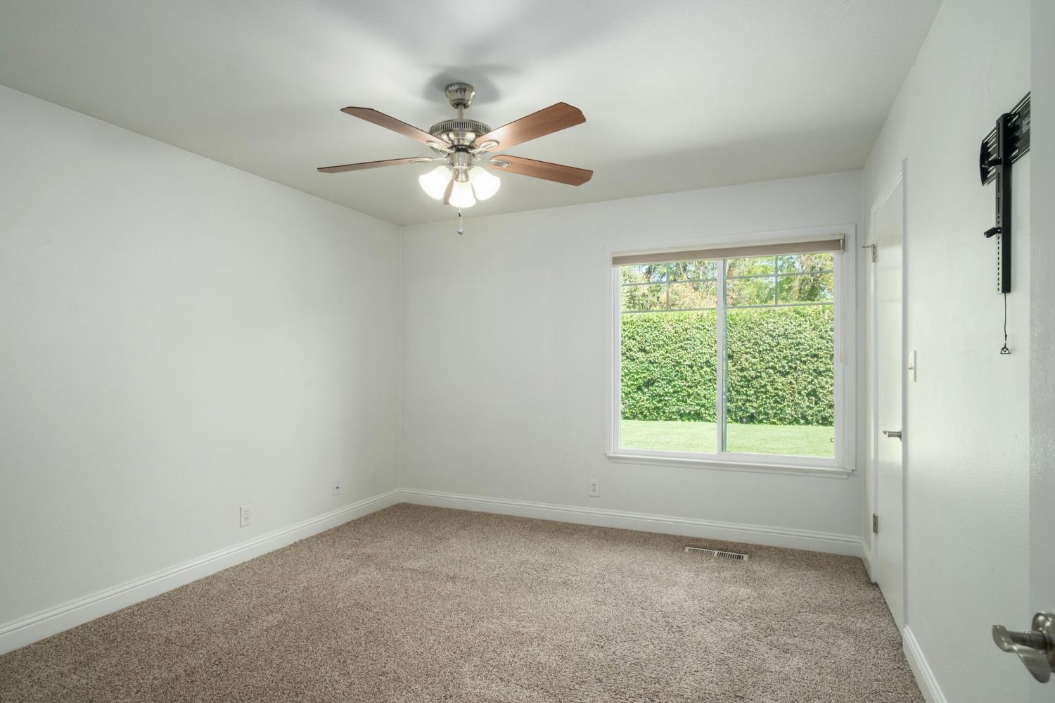 336 E Gettysburg Ave, Fresno, CA 93704