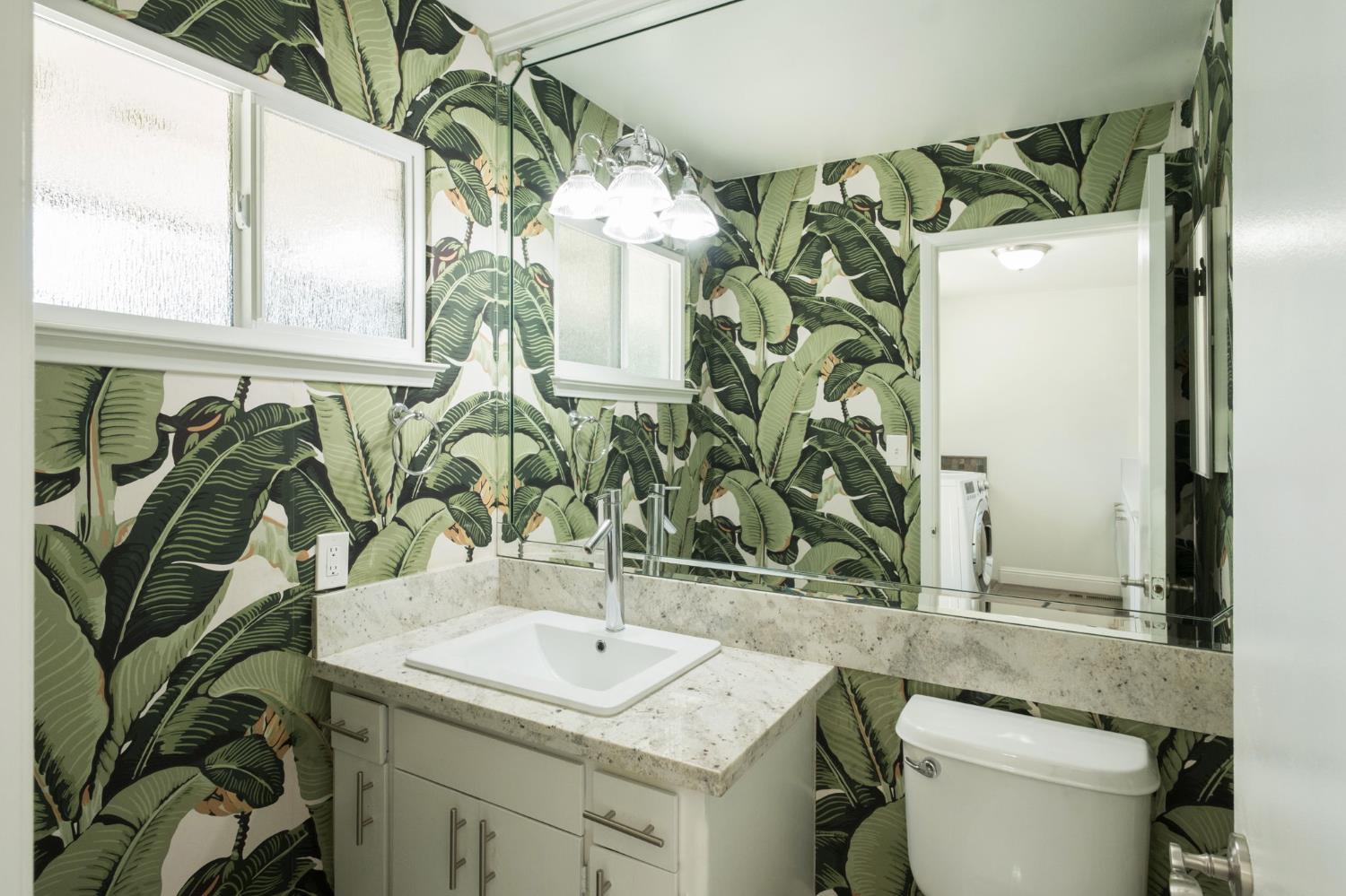 336 E Gettysburg Ave, Fresno, CA 93704