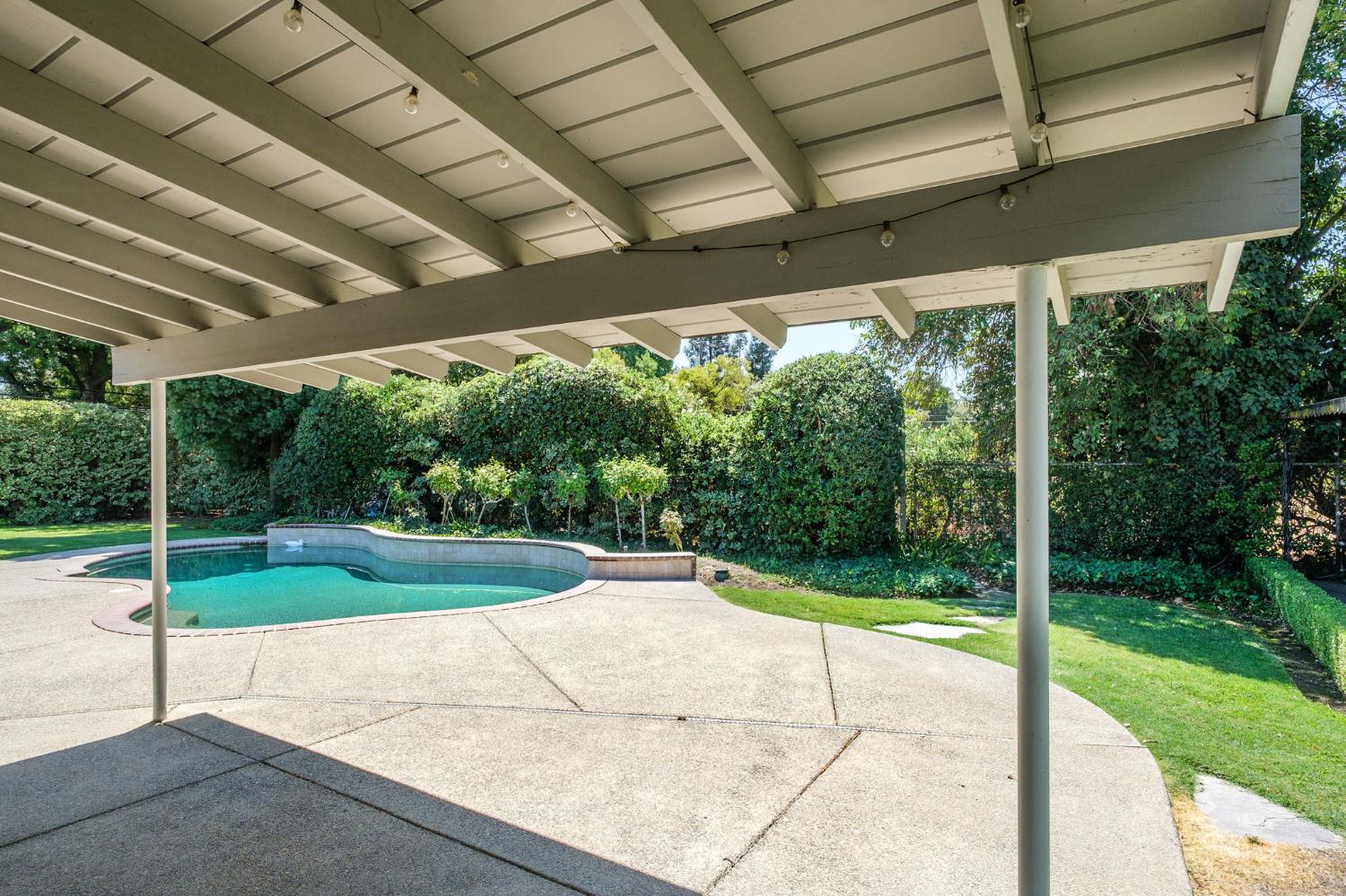 336 E Gettysburg Ave, Fresno, CA 93704