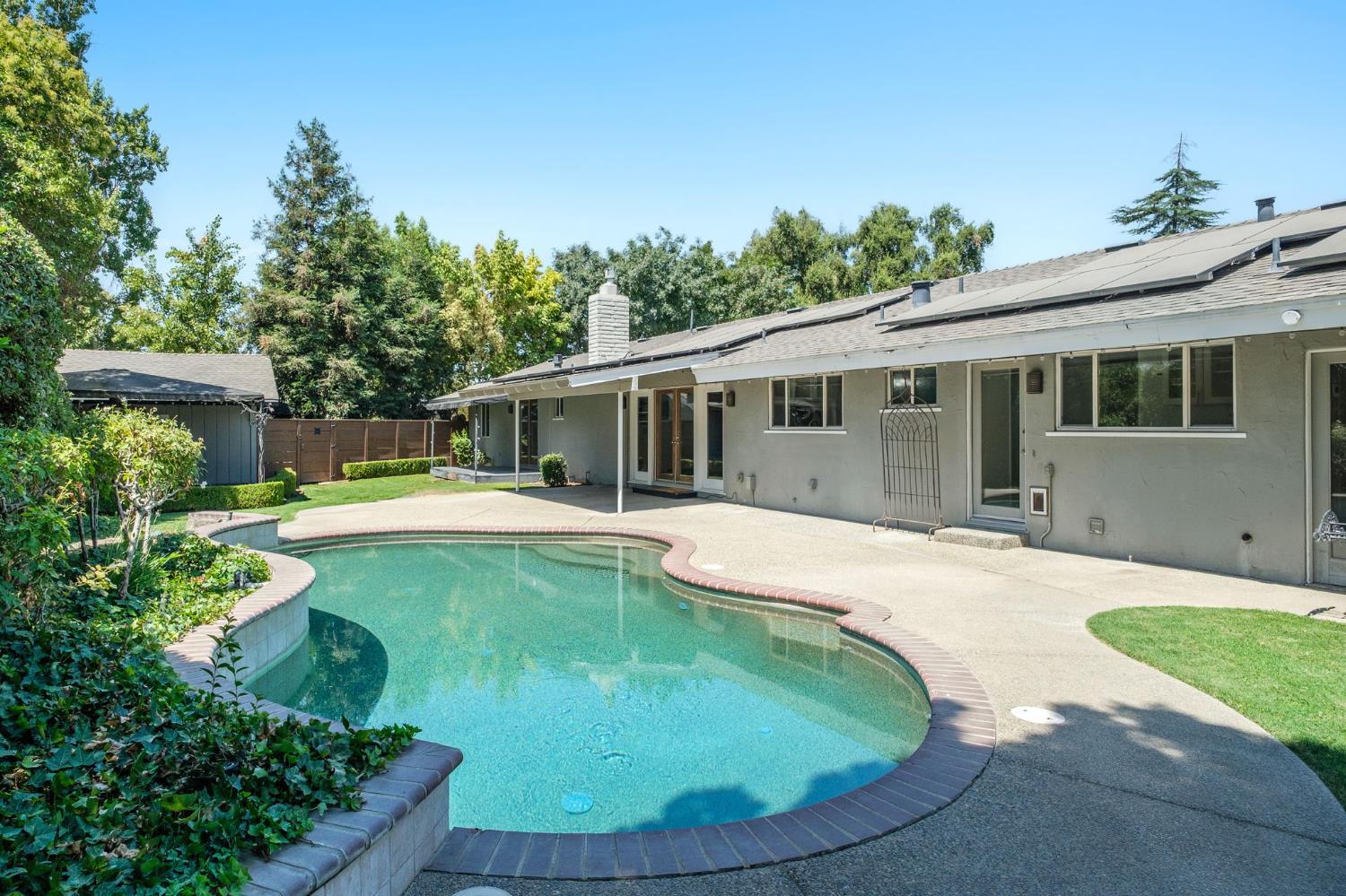 336 E Gettysburg Ave, Fresno, CA 93704