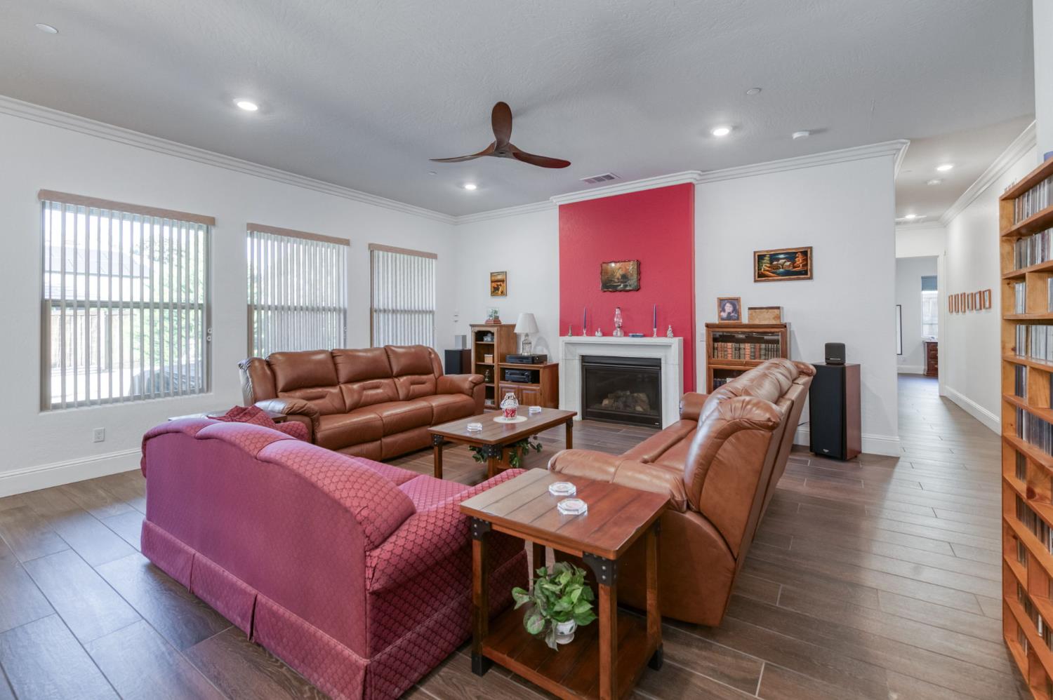 2280 E Mazie Ave, Fresno, CA 93730