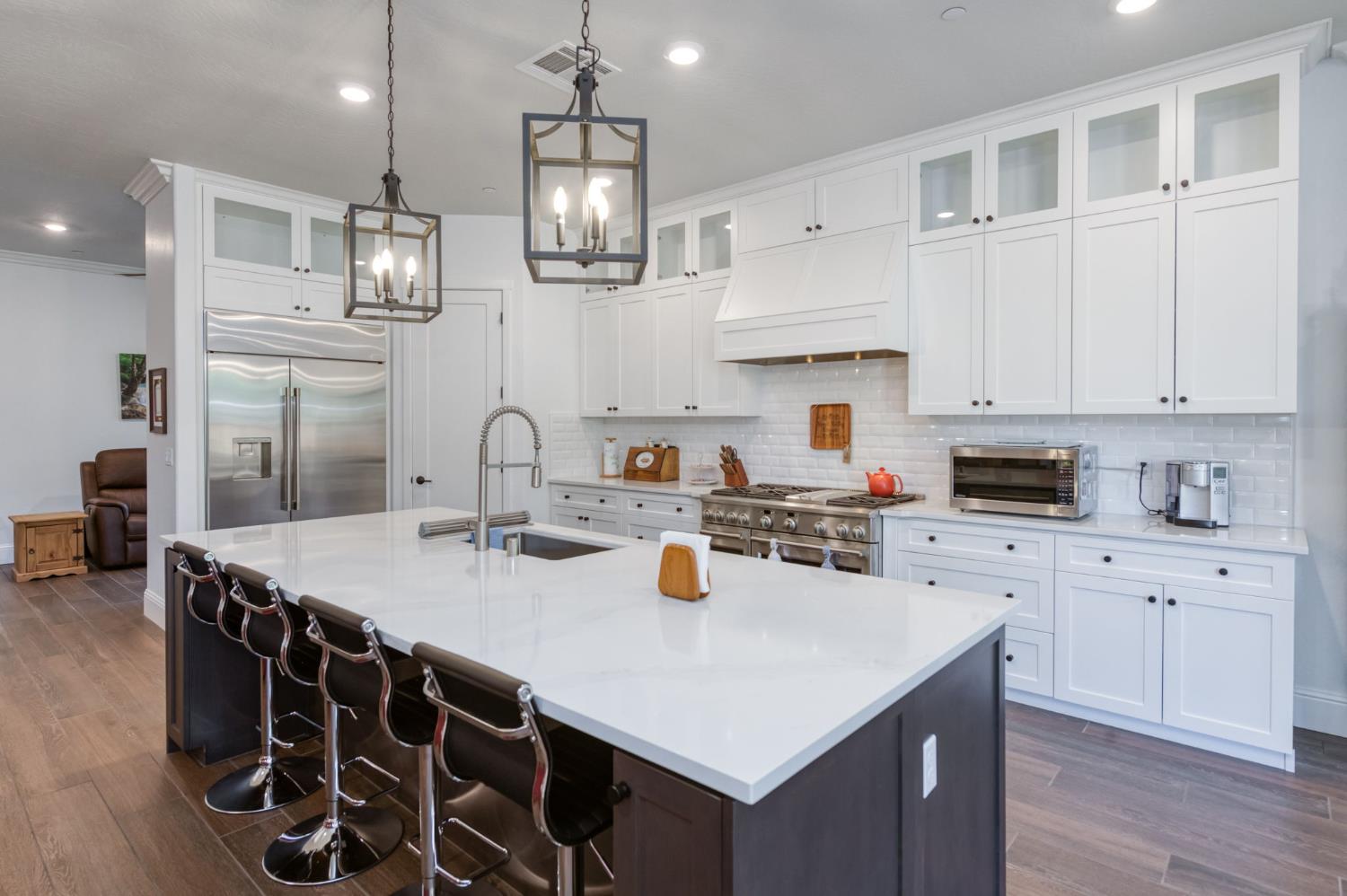 2280 E Mazie Ave, Fresno, CA 93730